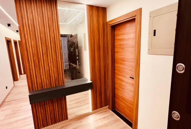 8230494 - Property Image 2