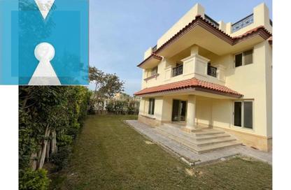 Villa - 3 Bedrooms - 3 Bathrooms for sale in Royal City - Sheikh Zayed Compounds - Sheikh Zayed City - Giza