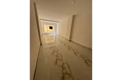 شقة - 3 غرف نوم - 2 حمامات للبيع في رويال جاردنز - كمبوندات الشيخ زايد - الشيخ زايد - الجيزة