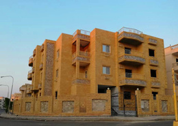 دوبلكس - 3 غرف نوم - 3 حمامات for للبيع in شارع الامام ابو حنيفة النعمان - الحي السادس - مدينة العبور - القليوبية