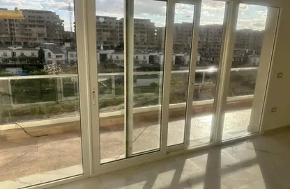 Apartment - 3 Bedrooms - 2 Bathrooms for sale in Mountain View iCity - 5th Settlement Compounds - The 5th Settlement - New Cairo City - Cairo