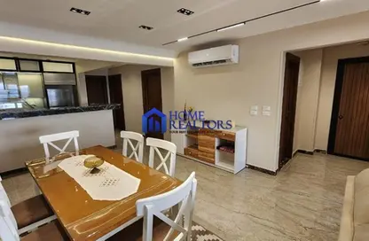 Apartment - 3 Bedrooms - 2 Bathrooms for rent in Cornish El Nile St. - Maadi - Hay El Maadi - Cairo