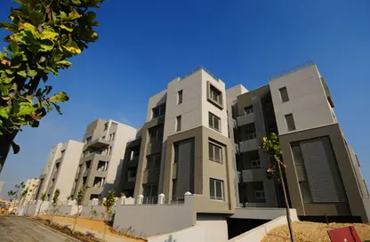 Apartment - 2 Bedrooms - 2 Bathrooms for sale in Palm Hills Village Gate - South Investors Area - New Cairo City - Cairo