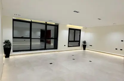 Office Space - Studio - 3 Bathrooms for rent in Rayhanah Plaza - Zahraa El Maadi - Hay El Maadi - Cairo Office Space - Studio - 3 Bathrooms for rent in Rayhanah Plaza - Zahraa El Maadi - Hay El Maadi - Cairo