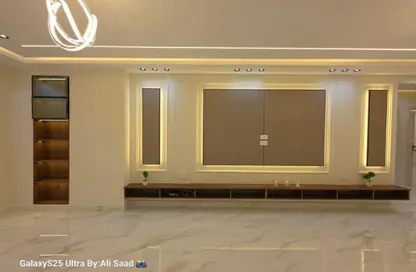 شقة - 3 غرف نوم - 2 حمامات للبيع في البوابة الرابعة - مينا - حدائق الاهرام - الجيزة شقة - 3 غرف نوم - 2 حمامات للبيع في البوابة الرابعة - مينا - حدائق الاهرام - الجيزة