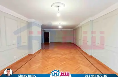 Apartment - 4 Bedrooms - 3 Bathrooms for sale in Sant Giyn St. - Kafr Abdo - Roushdy - Hay Sharq - Alexandria