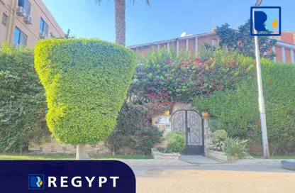Villa - 5 Bedrooms - 4 Bathrooms for sale in Degla Square - Degla - Hay El Maadi - Cairo