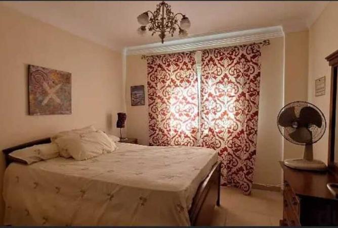 8352600 - Property Image 3