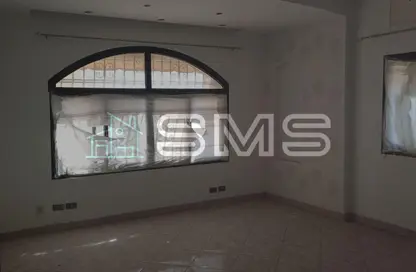 Apartment - 2 Bedrooms - 1 Bathroom for rent in Al Gezira St. - South Investors Area - New Cairo City - Cairo