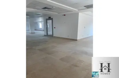 Office Space - Studio - 4 Bathrooms for rent in Sherket Al Maady St. - New Maadi - Hay El Maadi - Cairo