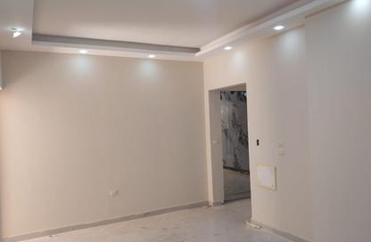 Apartment - 3 Bedrooms - 2 Bathrooms for rent in North Lotus - El Lotus - New Cairo City - Cairo