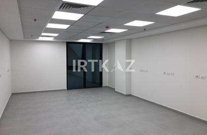 Office Space - Studio - 1 Bathroom for rent in Hyde Park Business District Mall - South Teseen St. - The 5th Settlement - New Cairo City - Cairo