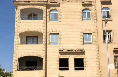 Apartment - 2 Bedrooms - 1 Bathroom for sale in South Investors Area - New Cairo City - Cairo