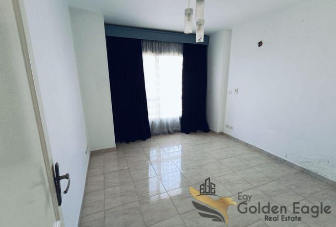 7947567 - Property Image 3