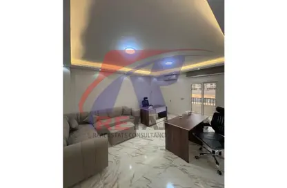 Apartment - 2 Bedrooms - 1 Bathroom for sale in Al Nasr Road - 6th Zone - Nasr City - Cairo
