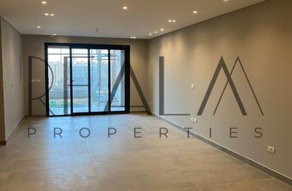 Apartment - 2 Bedrooms - 3 Bathrooms for sale in Royal City - Sheikh Zayed Compounds - Sheikh Zayed City - Giza