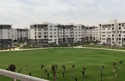 شقة - 4 غرف نوم - 3 حمامات للايجار في مدينتي - القاهرة