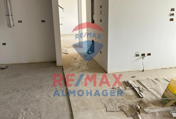 8418812 - Property Image 3