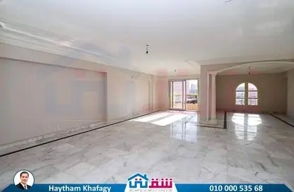 شقة - 4 غرف نوم - 3 حمامات للبيع في سموحة - حي شرق - الاسكندرية
