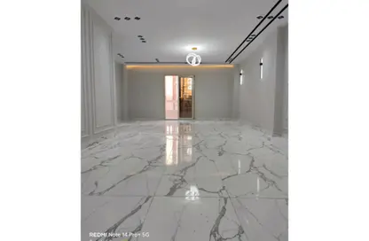 Apartment - 3 Bedrooms - 2 Bathrooms for sale in Gate 1 - Khofo - Hadayek El Ahram - Giza