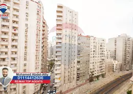 Apartment - 3 Bedrooms - 1 Bathroom for sale in Al Galaa St. - Victoria - Hay Awal El Montazah - Alexandria