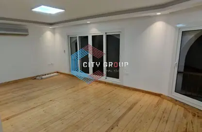Office Space - Studio - 4 Bathrooms for rent in Hay El Maadi - Cairo