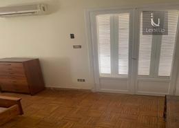 شقة - 2 غرف نوم - 2 حمامات for للبيع in شارع عادل حسين رستم - الدقي - الجيزة