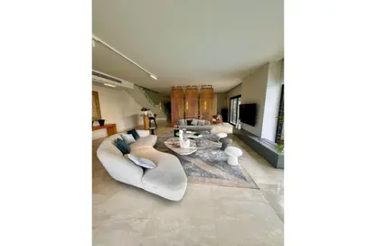 منزل مزدوج - 4 غرف نوم - 3 حمامات للبيع في سوان ليك غرب - كمبوندات 6 أكتوبر - مدينة 6 أكتوبر - الجيزة