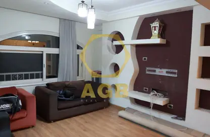 Duplex - 4 Bedrooms - 2 Bathrooms for sale in Abo Gaafar Al Nahas St. - Masaken Al Mohandesin - Nasr City - Cairo