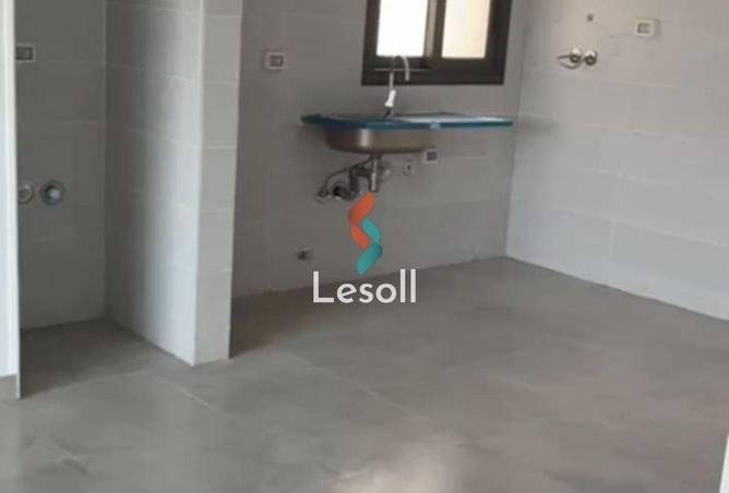 8157909 - Property Image 3