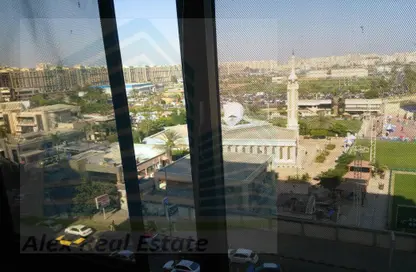 شقة - 2 غرف نوم - 1 حمام للايجار في ميدان فيكتور عمانوئيل - سموحة - حي شرق - الاسكندرية