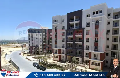 Apartment - 3 Bedrooms - 3 Bathrooms for sale in Alex West - Alexandria Compounds - Alexandria