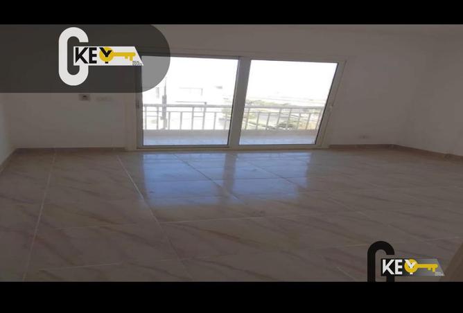 8146010 - Property Image 3