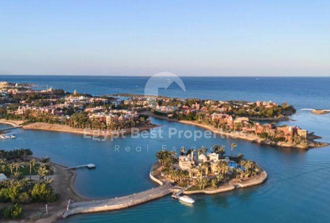 8053618 - Property Image 3