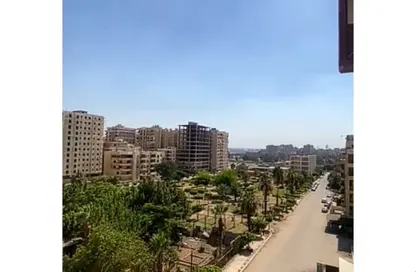 شقة - 3 غرف نوم - 2 حمامات للبيع في المنطقة التاسعة - مدينة نصر - القاهرة