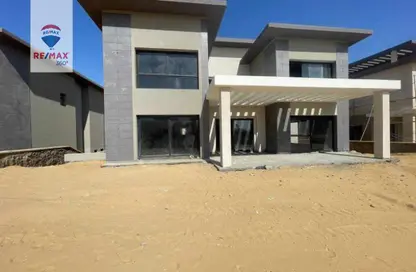 Villa - 5 Bedrooms - 4 Bathrooms for sale in Swan Lake Residence - 5th Settlement Compounds - The 5th Settlement - New Cairo City - Cairo