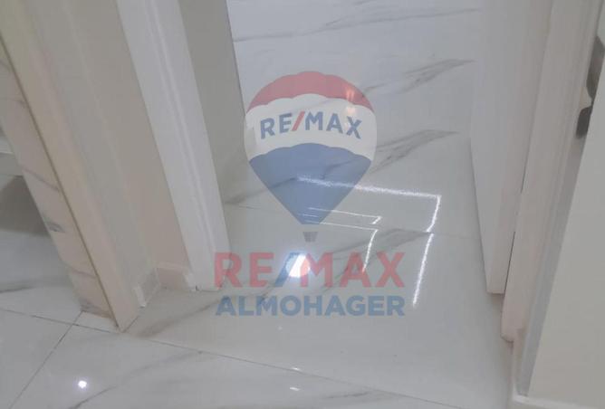 8027881 - Property Image 3