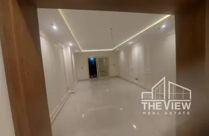 Apartment - 3 Bedrooms - 2 Bathrooms for sale in Al Khamayel city - Sheikh Zayed Compounds - Sheikh Zayed City - Giza