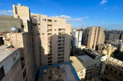 شقة - 3 غرف نوم - 3 حمامات للبيع في سابا باشا - حي شرق - الاسكندرية