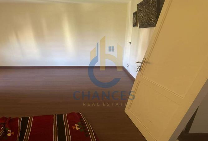 8083611 - Property Image 2