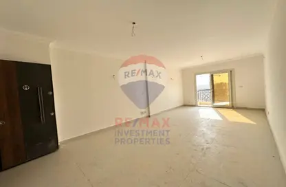 شقة - 3 غرف نوم - 3 حمامات للايجار في صوارى - كمبوندات الاسكندرية - الاسكندرية