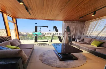 Roof - 3 Bedrooms - 2 Bathrooms for sale in District 5 - The 5th Settlement - New Cairo City - Cairo