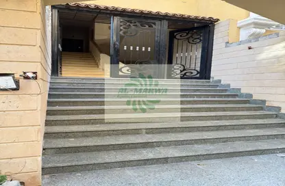 Apartment - 3 Bedrooms - 2 Bathrooms for sale in Royal Gardens - Sheikh Zayed Compounds - Sheikh Zayed City - Giza