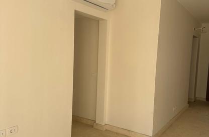شقة - 2 غرف نوم - 3 حمامات للايجار في أو ويست - كمبوندات 6 أكتوبر - مدينة 6 أكتوبر - الجيزة