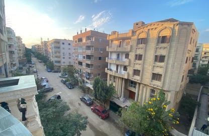 شقة - 3 غرف نوم - 2 حمامات للبيع في البوابة الاولي - خوفو - حدائق الاهرام - الجيزة
