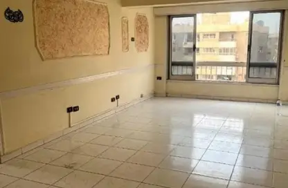 شقة - 2 غرف نوم - 1 حمام للايجار في شارع مكرم عبيد - المنطقة السادسة - مدينة نصر - القاهرة