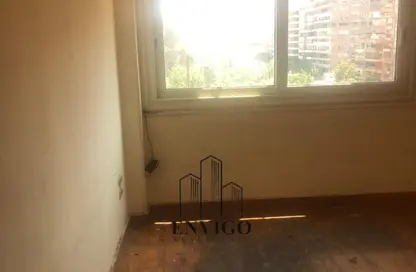 Apartment - 2 Bedrooms - 1 Bathroom for sale in Moez Al Dawla St. - 6th Zone - Nasr City - Cairo