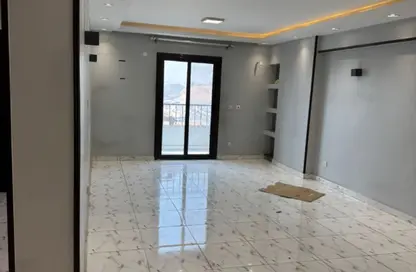 Apartment - 3 Bedrooms - 2 Bathrooms for rent in Gesr Al Suez St. - El Nozha El Gadida - El Nozha - Cairo