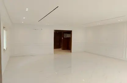 Apartment - 3 Bedrooms - 2 Bathrooms for sale in Shooting Club Street - Dokki - Giza