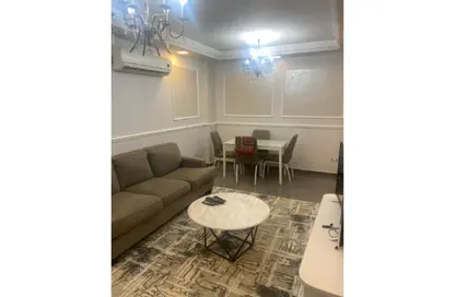 Apartment - 2 Bedrooms - 1 Bathroom for rent in El Rehab Extension - Al Rehab - New Cairo City - Cairo